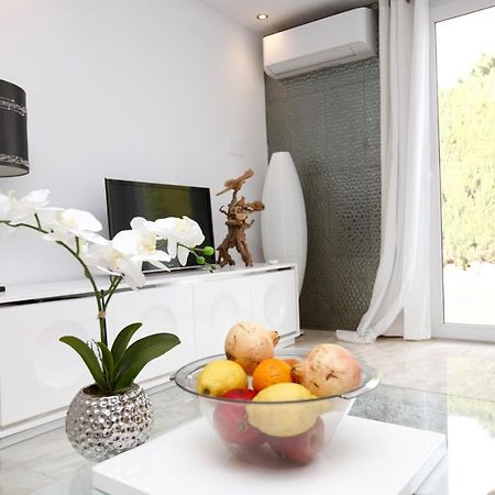 R02 Luxury Apartment In Villa With Pool And Garden Marbella Exterior foto